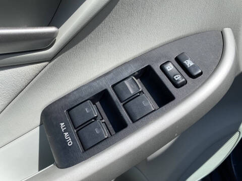 2012 Toyota Prius Three