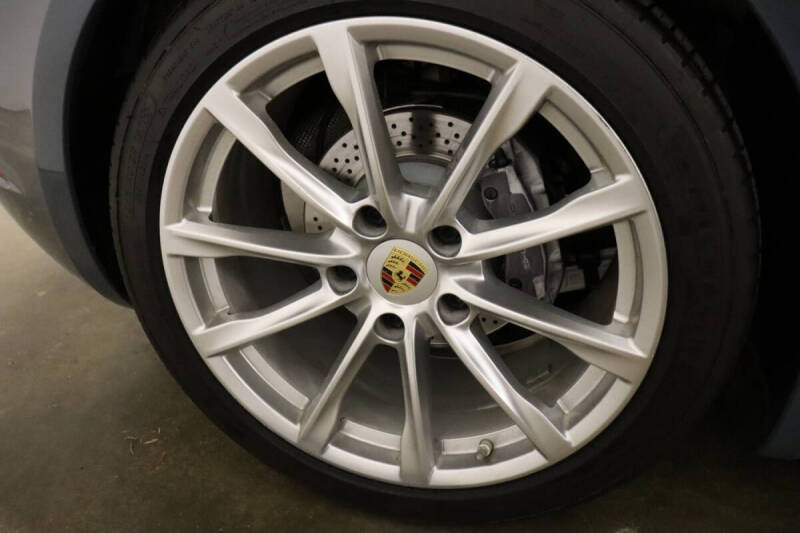 2018 Porsche 718 Cayman