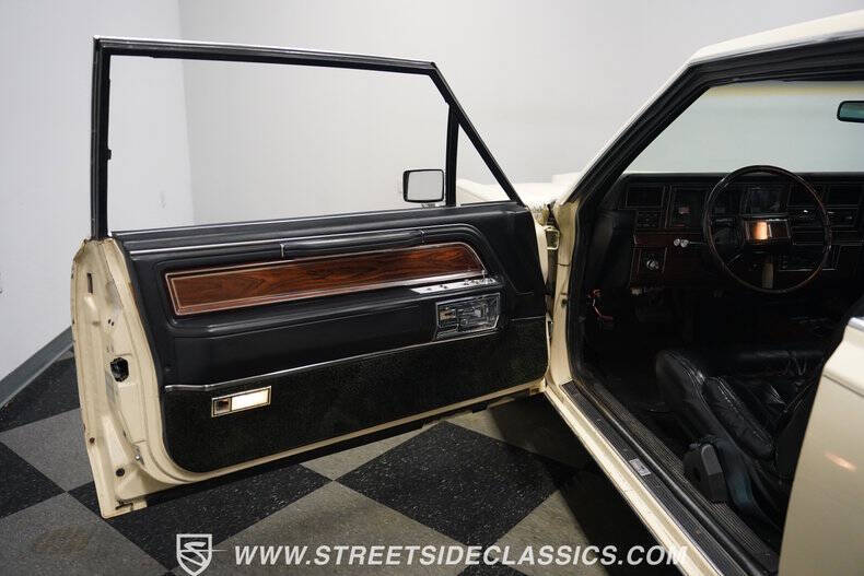 1982 Lincoln Mark VI