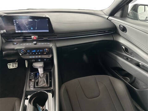 2025 Hyundai Elantra Hybrid SEL Sport