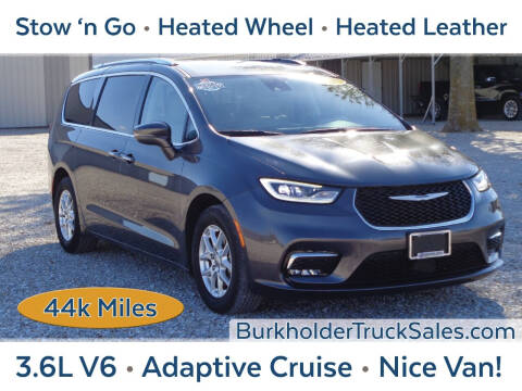 2021 Chrysler Pacifica for sale at Burkholder Truck Sales LLC (Edina) in Edina MO