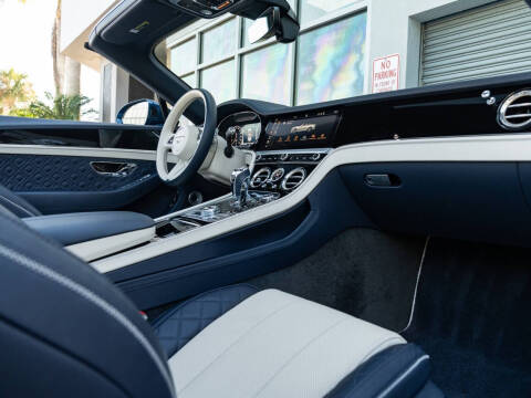 2022 Bentley Continental GTC V8