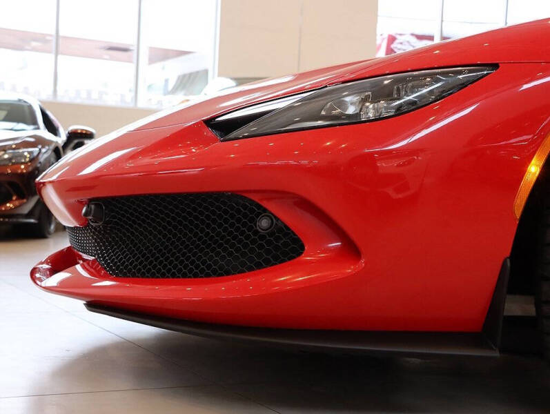 2024 Ferrari 296 GTS