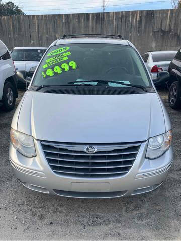 2005 Chrysler Town and Country for sale at J D USED AUTO SALES INC in Doraville GA