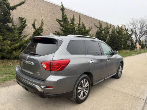 2020 Nissan Pathfinder SV