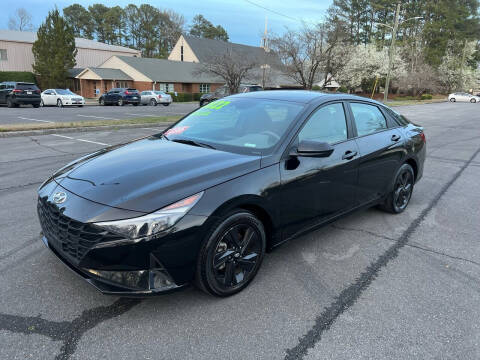 2022 Hyundai Elantra for sale at Global Imports of Dalton LLC in Dalton GA