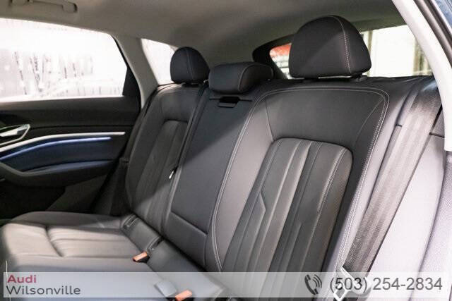 2024 Audi Q8 e-tron quattro Premium Plus