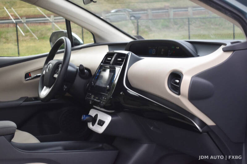 2017 Toyota Prius Two
