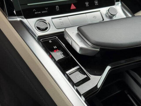 2024 Audi Q8 e-tron quattro Premium Plus