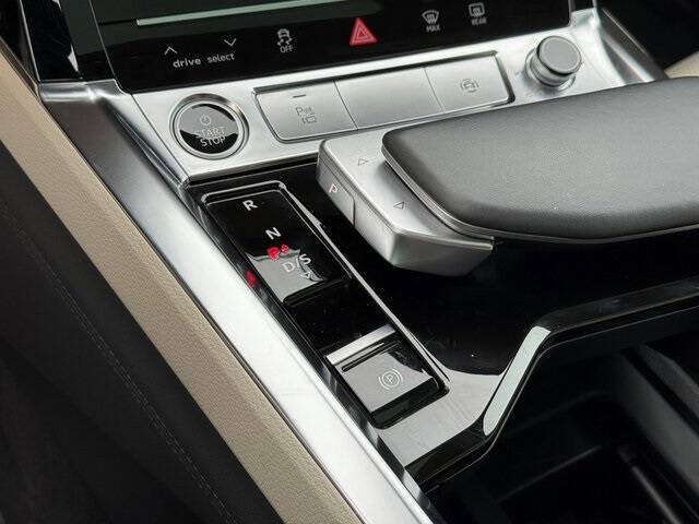 2024 Audi Q8 e-tron quattro Premium Plus