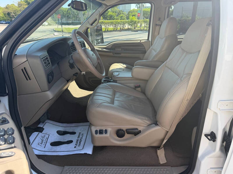 2000 Ford Excursion XLT