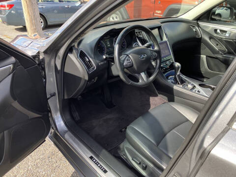 2015 Infiniti Q50 Premium