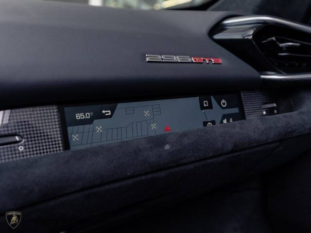 2023 Ferrari 296 GTS