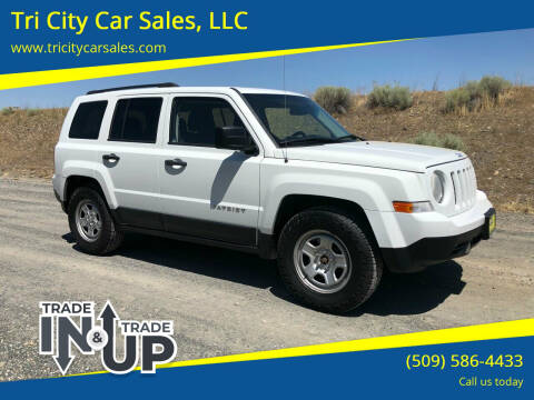 2015 Jeep Patriot for sale at Tri City Car Sales, LLC in Kennewick WA