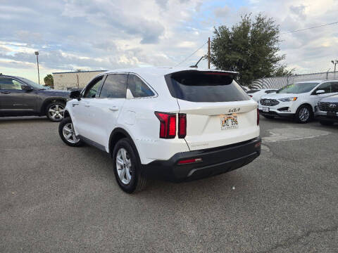 2023 Kia Sorento LX