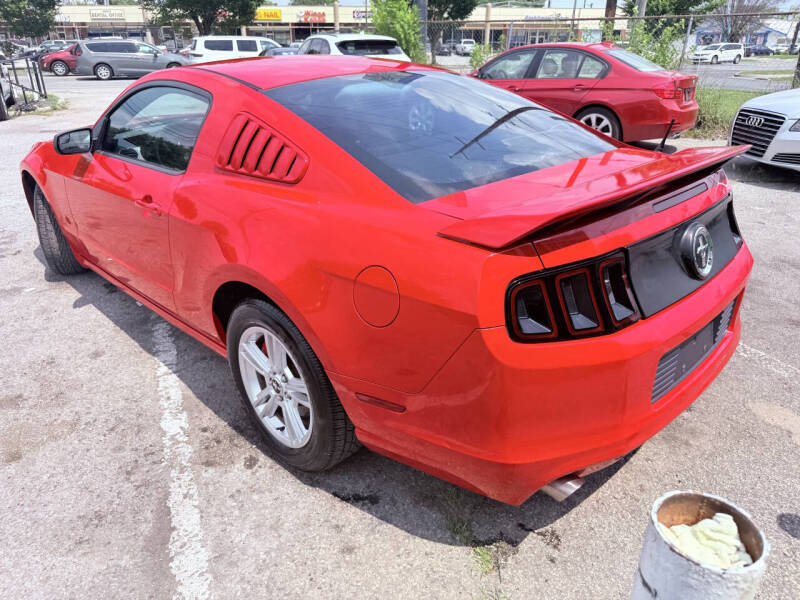 2013 Ford Mustang V6