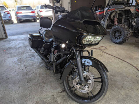 2017 Harley-Davidson FLTRX ROAD GLIDE CUSTOM for sale at Summit Motors LLC in Wayne MI