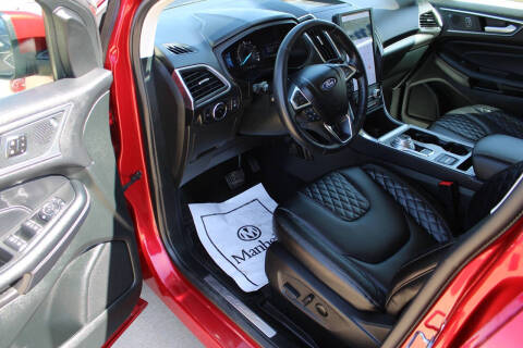 2023 Ford Edge Titanium