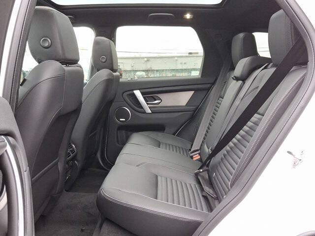 2025 Land Rover Discovery Sport P250 Dynamic SE