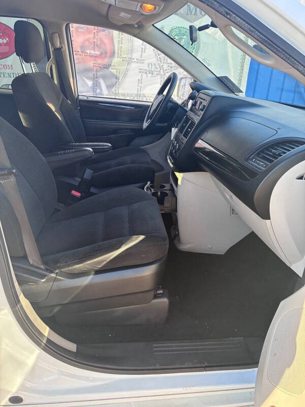 2017 Dodge Grand Caravan SE Plus