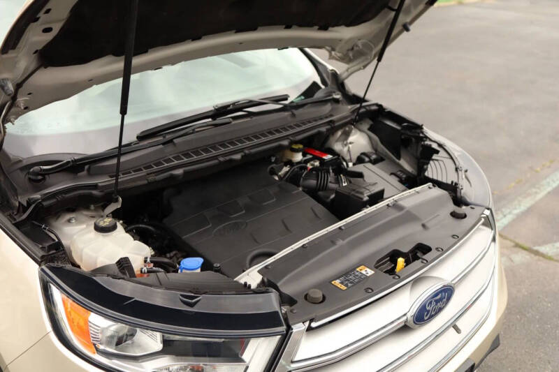 2018 Ford Edge Titanium