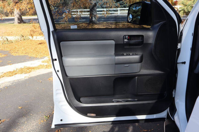 2010 Toyota Sequoia SR5