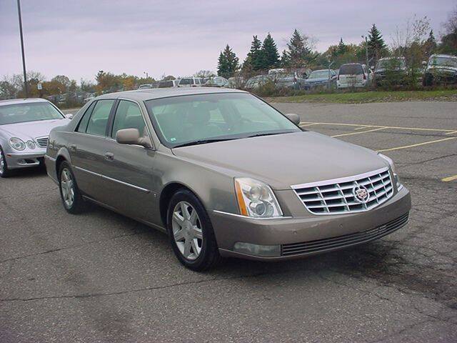 2007 Cadillac DTS for sale at VOA Auto Sales in Pontiac MI