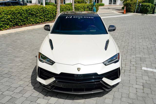 2023 Lamborghini Urus Performante