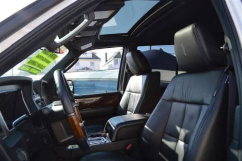 2012 Lincoln Navigator L