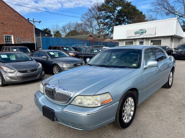 2007 Lincoln Town Car for sale at Auto Nation in Norfolk, VA