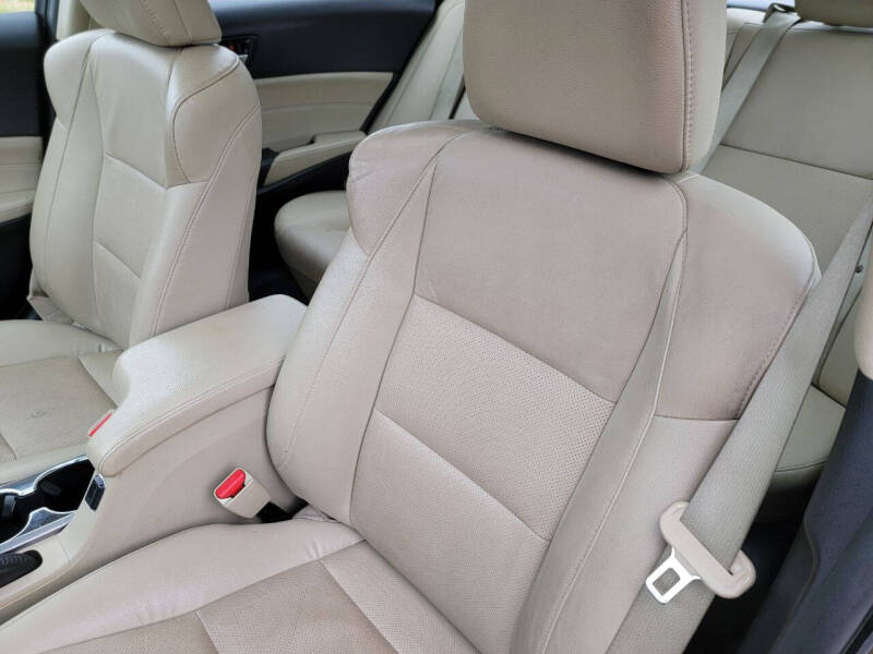 2014 Acura ILX 2.0L w/Tech