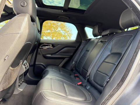 2018 Jaguar F-PACE S