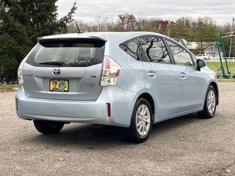 2012 Toyota Prius v Two
