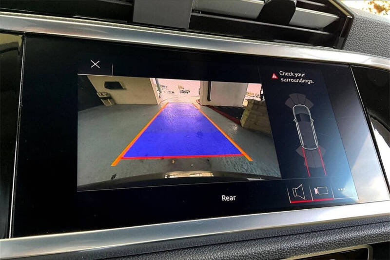 2020 Audi Q3 quattro S line Prem Plus 45 TFSI