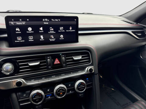 2023 Genesis G70
