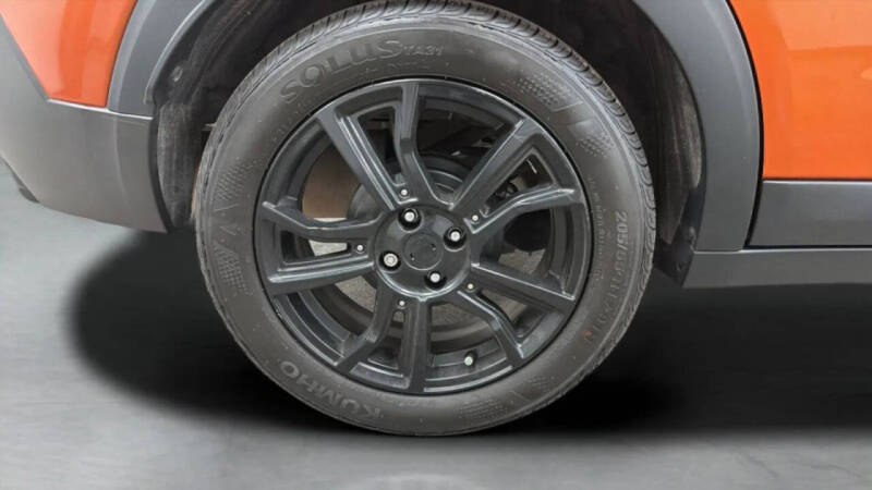 2019 Nissan Kicks SR