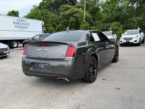 2020 Chrysler 300 S