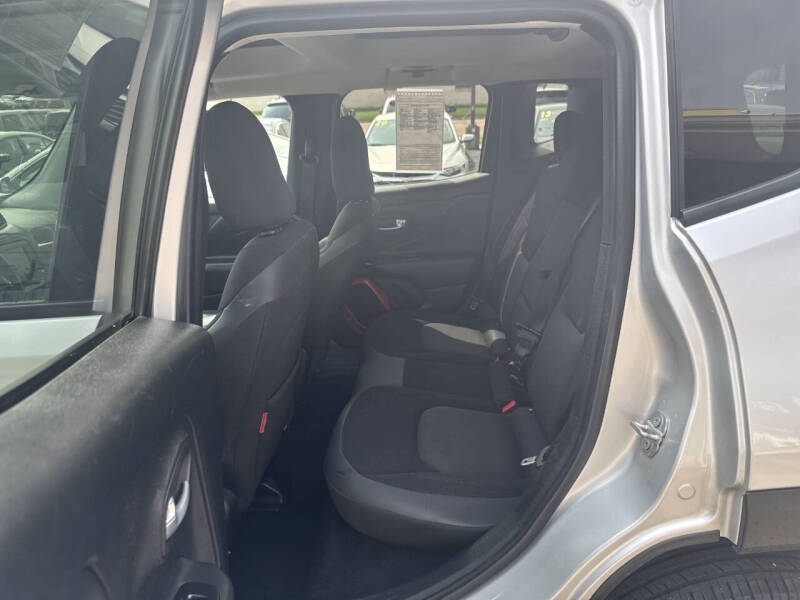 2017 Jeep Renegade Trailhawk