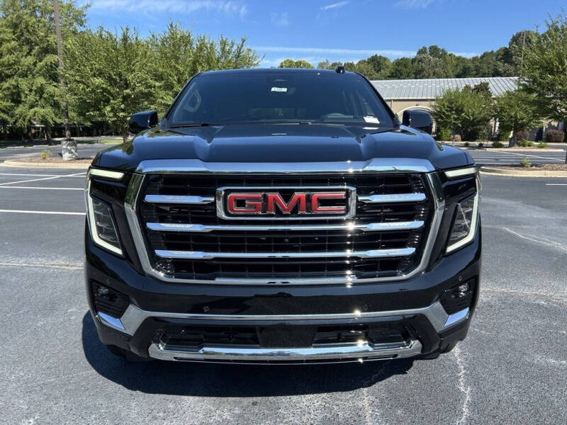 2025 GMC Yukon Elevation