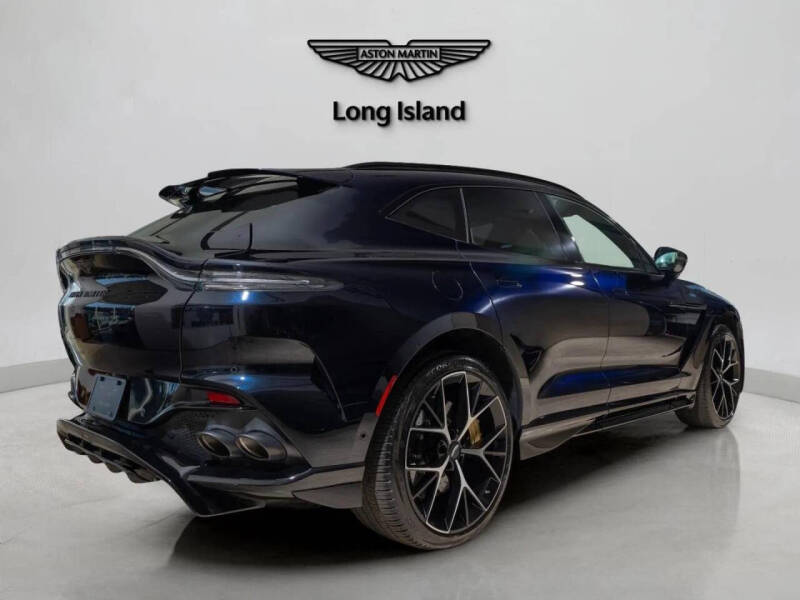2025 Aston Martin DBX 707