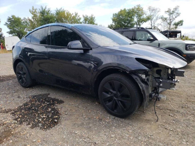2025 Tesla Model Y Long Range