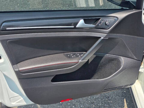 2015 Volkswagen Golf GTI S