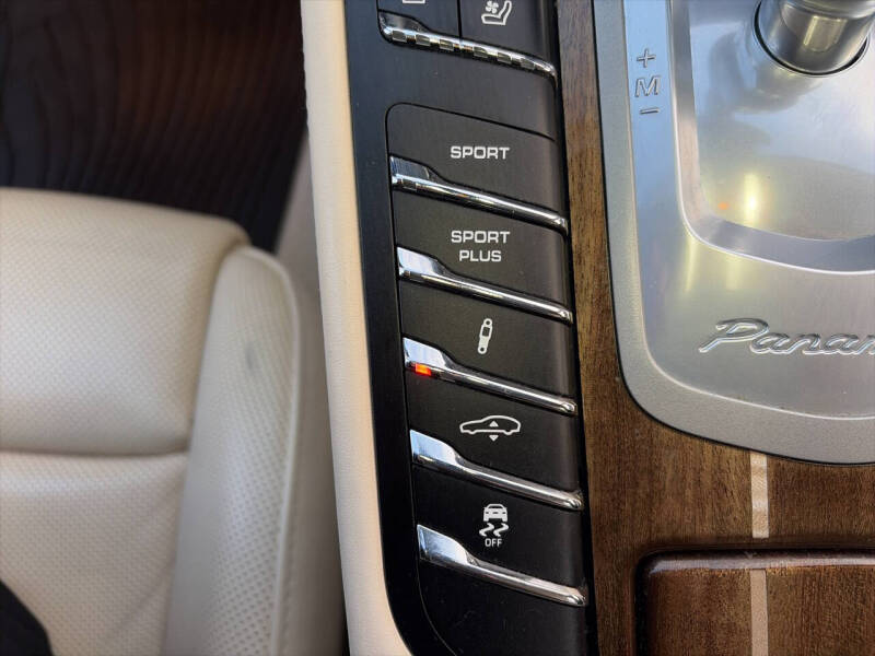 2012 Porsche Panamera 4S