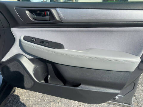 2019 Subaru Outback 2.5i