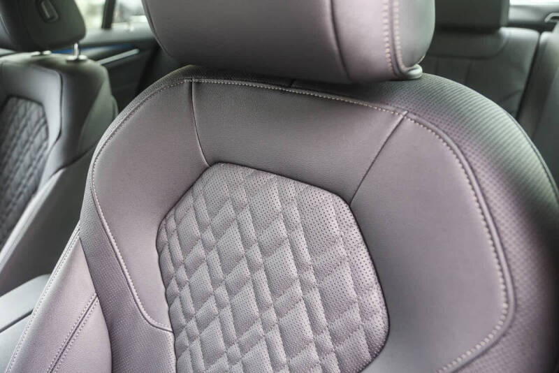 2023 BMW 5 Series 530e