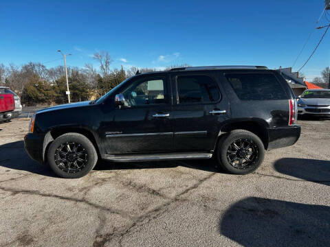 2011 GMC Yukon for sale at Savior Auto in Independence MO