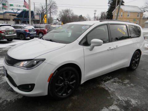 2018 Chrysler Pacifica Touring Plus