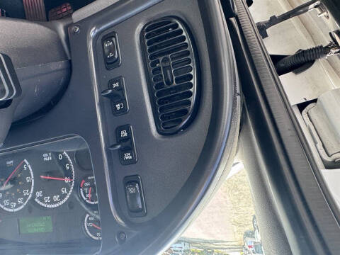 2018 Freightliner M2 106