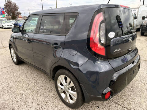 2016 Kia Soul +