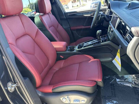 2026 Porsche Macan T